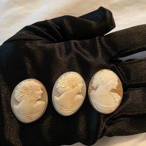 Lot cameo shell of 3